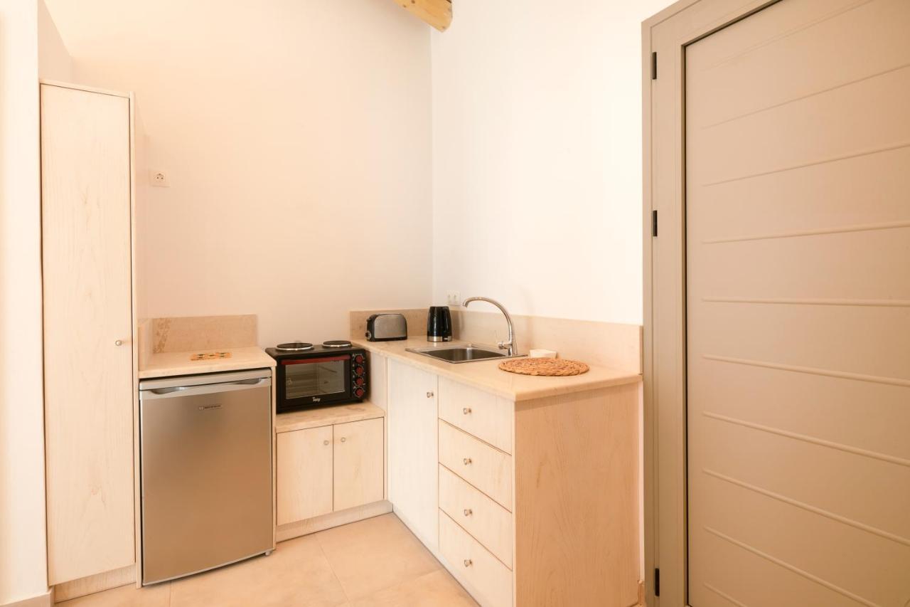 Marina Vista Luxury Studio Suites Beach Front Gouvia Exterior photo